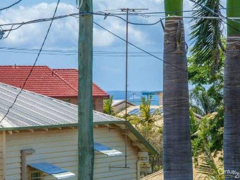 13 Margaret Street, Scarborough QLD 4020