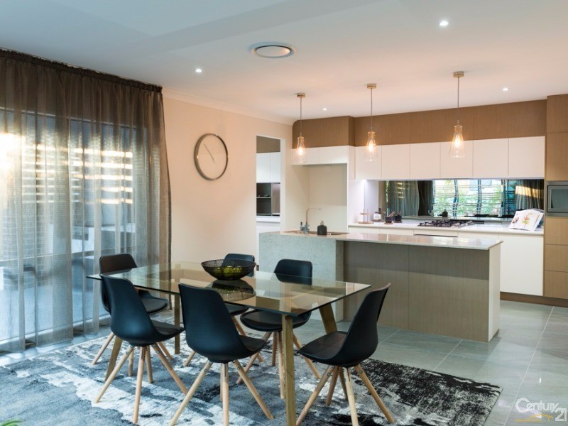 11 Freshwater Court, Springfield Lakes QLD 4300