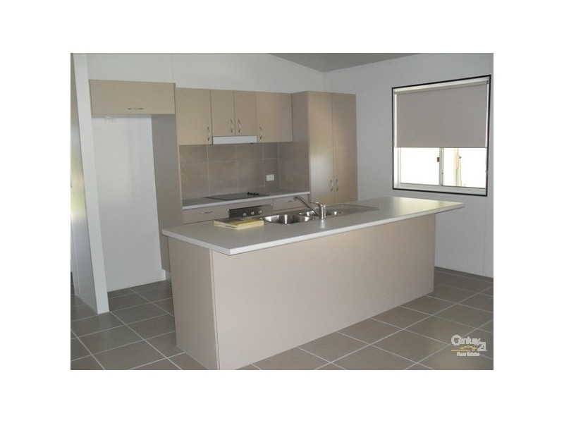 15 Boonery St, Blackwater QLD 4717