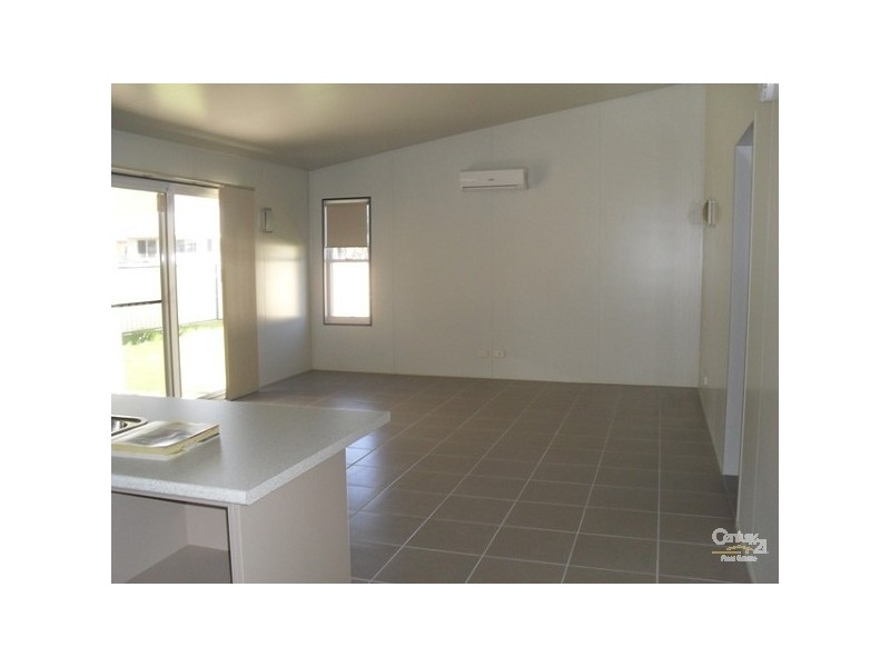 15 Boonery St, Blackwater QLD 4717