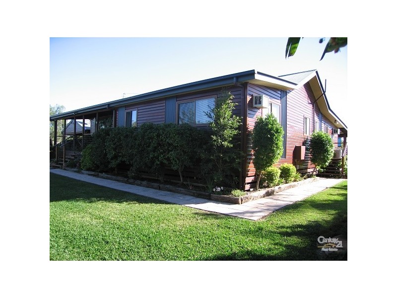 4 Elm Street, Emerald QLD 4720