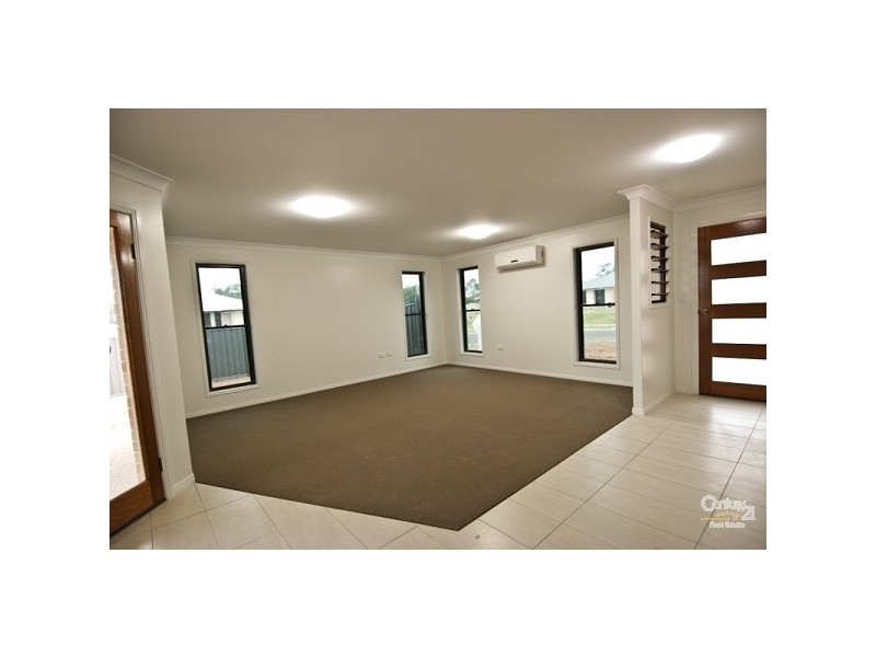 12 Blue Gum, Emerald QLD 4720