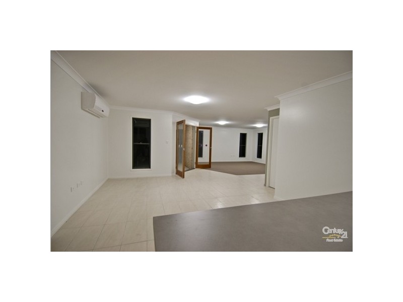 12 Blue Gum, Emerald QLD 4720