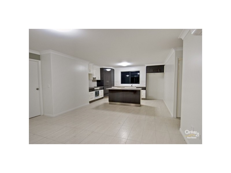 12 Blue Gum, Emerald QLD 4720