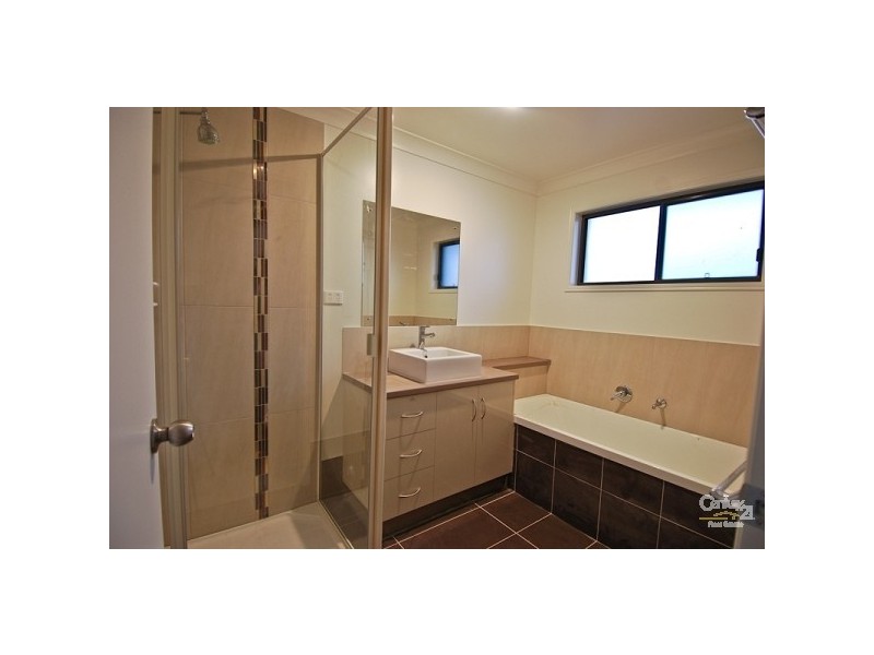 12 Blue Gum, Emerald QLD 4720