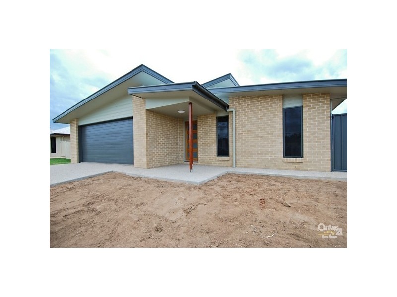 12 Blue Gum, Emerald QLD 4720