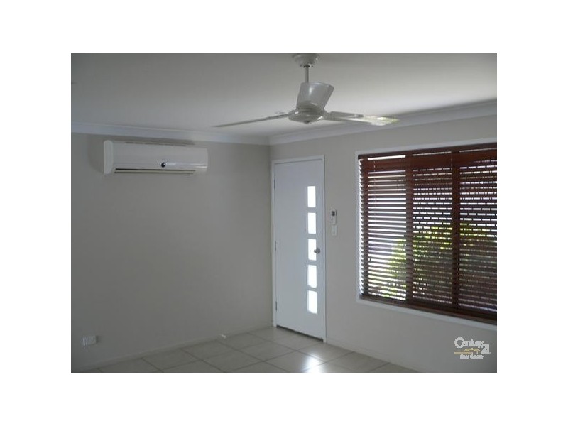 2/24 Desgrand street, Emerald QLD 4720