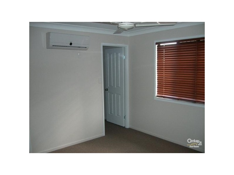 2/24 Desgrand street, Emerald QLD 4720
