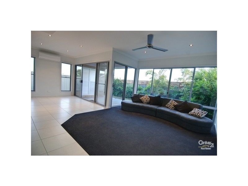 10/20-24 Mooney Cres, Emerald QLD 4720