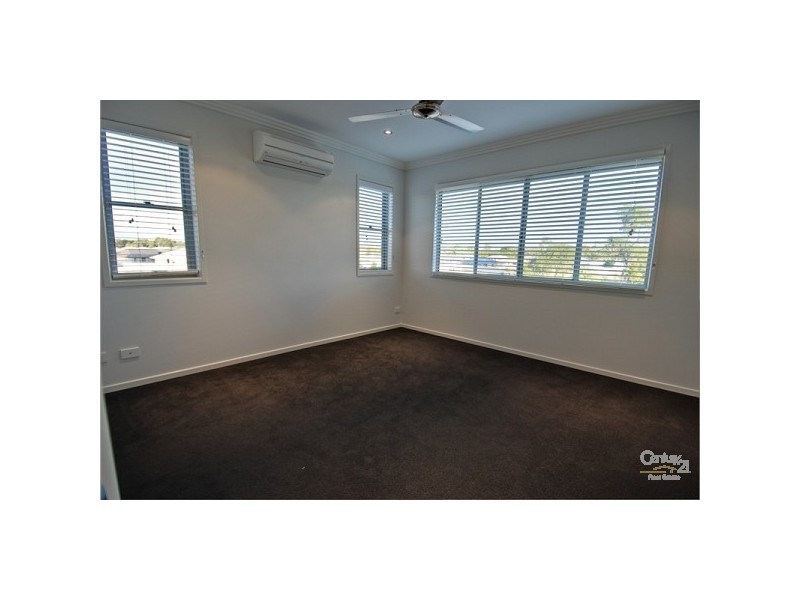 10/20-24 Mooney Cres, Emerald QLD 4720