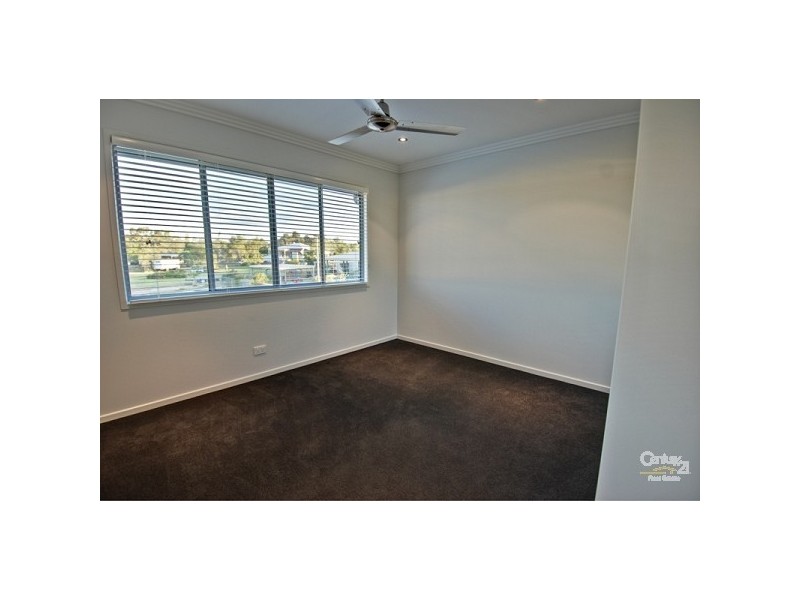 10/20-24 Mooney Cres, Emerald QLD 4720