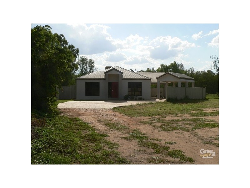 14 barton street, Emerald QLD 4720