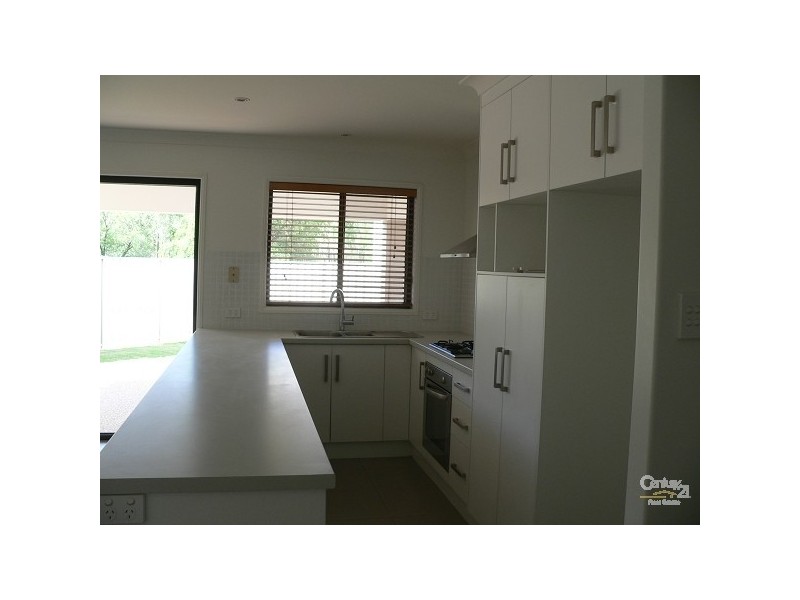 14 barton street, Emerald QLD 4720