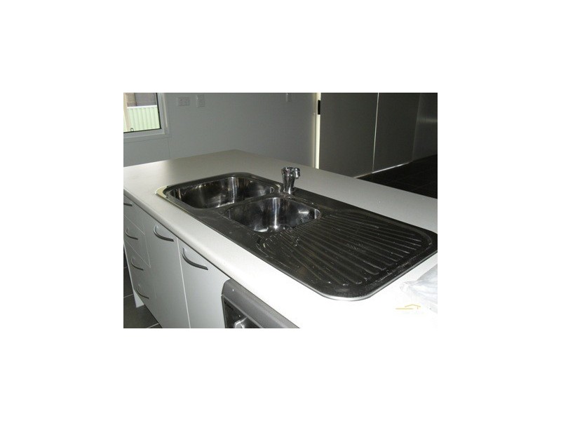 22 Hunter Street, Blackwater QLD 4717