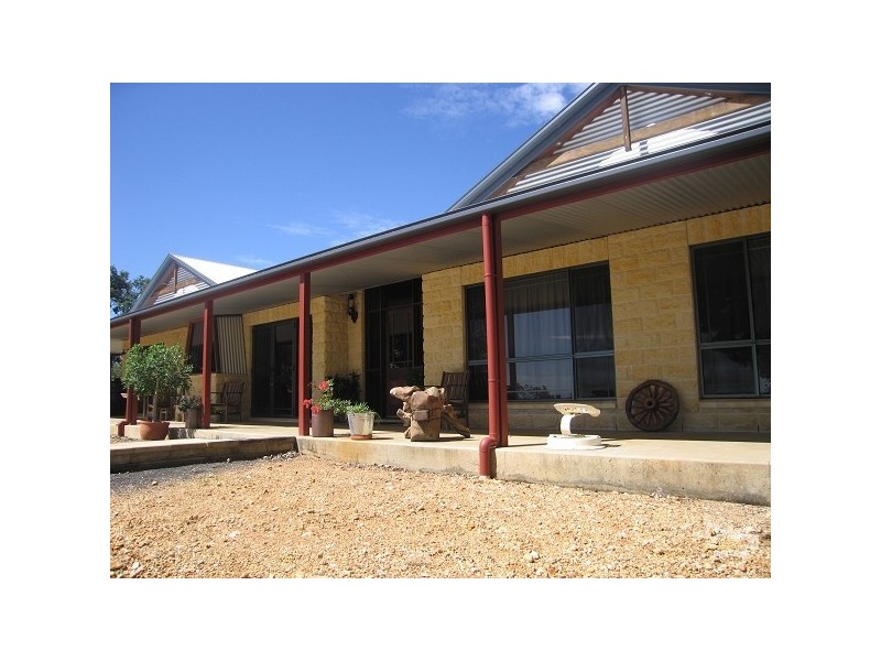Capella QLD 4723