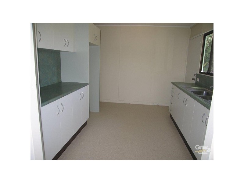 28 Moody Street, Emerald QLD 4720