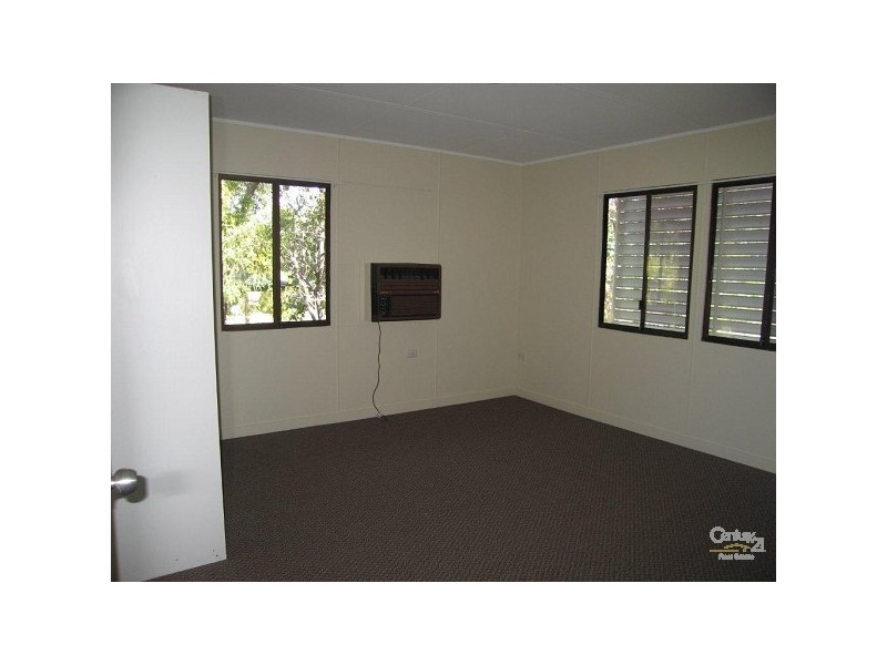 28 Moody Street, Emerald QLD 4720