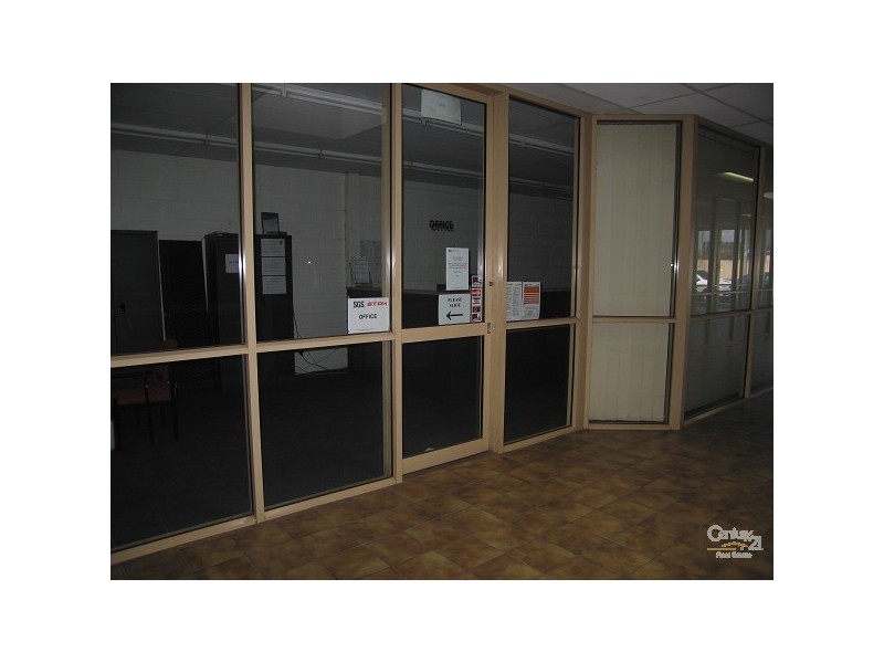 Shop 2  Railway St, Blackwater QLD 4717