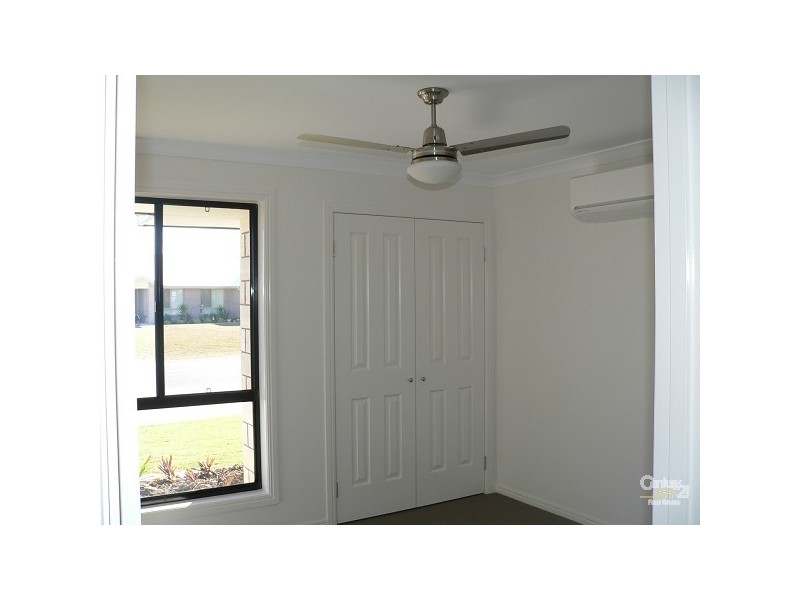 U2/17 Lakeside Drive, Emerald QLD 4720