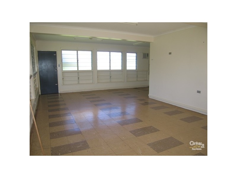 7 Sullivan Street, Emerald QLD 4720