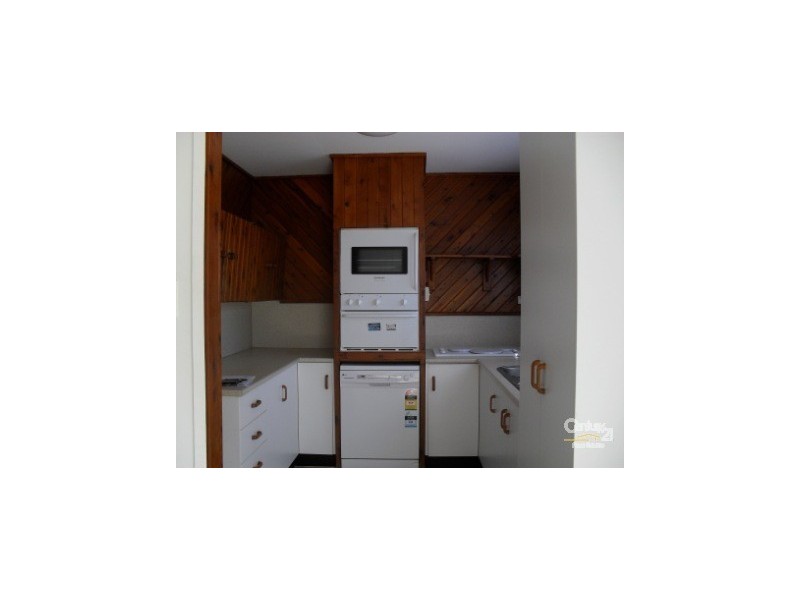 32 Wattle Street, Blackwater QLD 4717