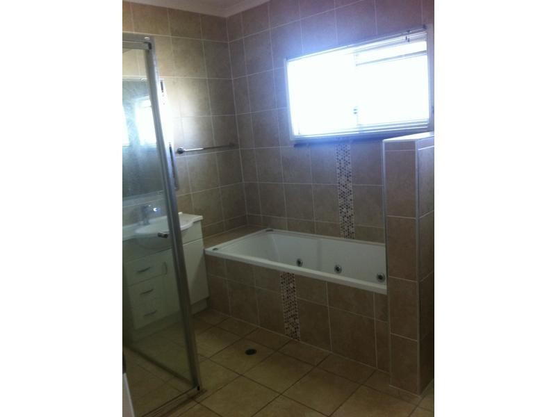 Emerald QLD 4720