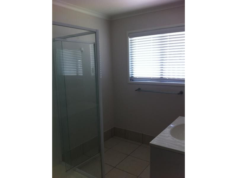 2/47 Baker Street, Emerald QLD 4720