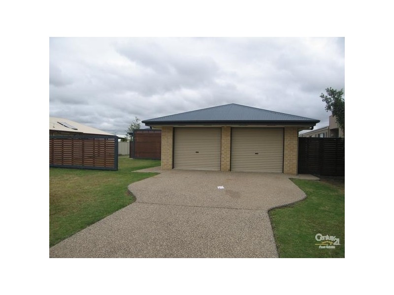 18 Mayfair Drive, Emerald QLD 4720