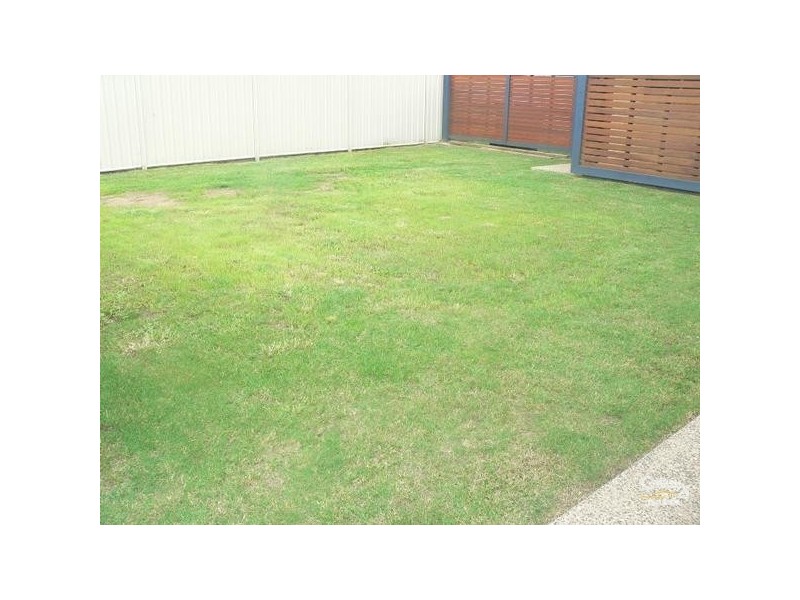 18 Mayfair Drive, Emerald QLD 4720