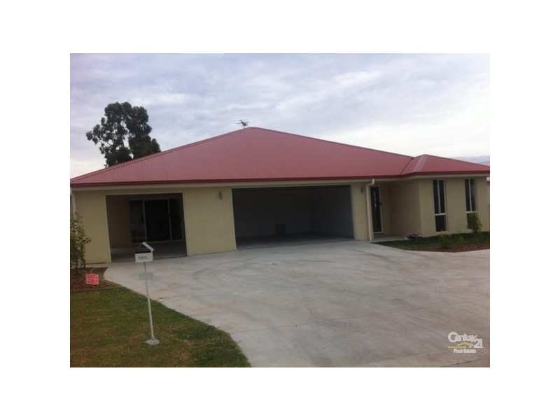 2/22 Scott Peaks Drive, Capella QLD 4723