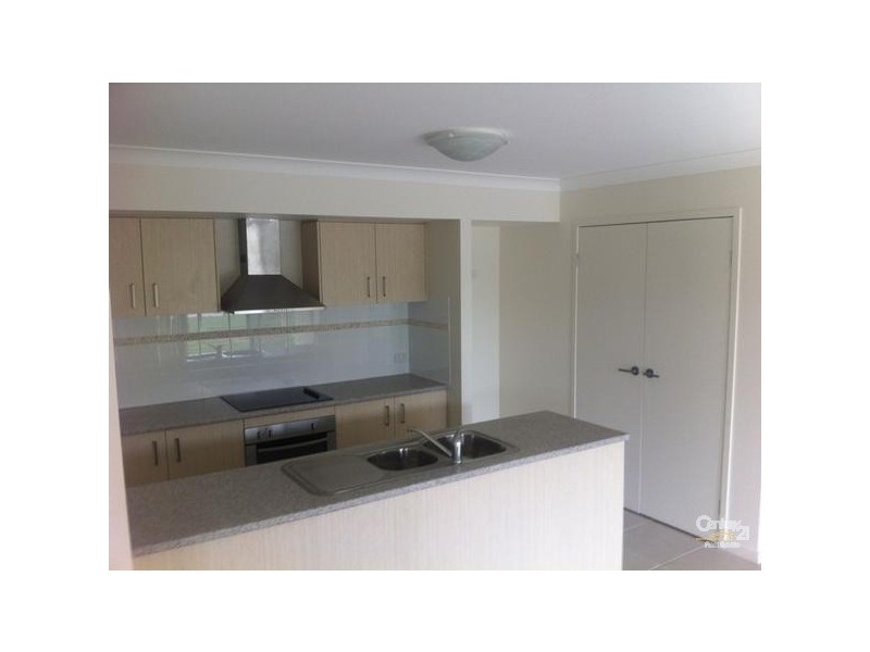2/22 Scott Peaks Drive, Capella QLD 4723