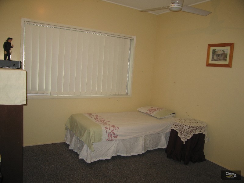 3 Hereford Place, Emerald QLD 4720