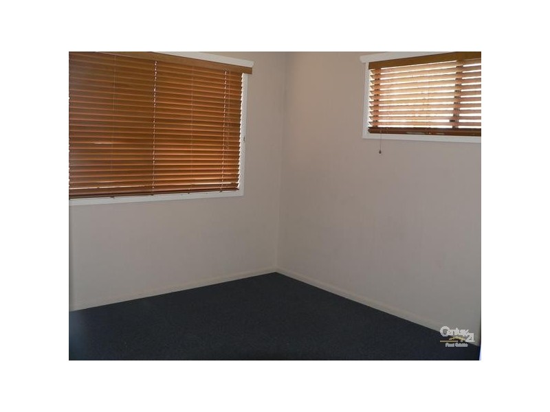 14b Vicki Close, Emerald QLD 4720