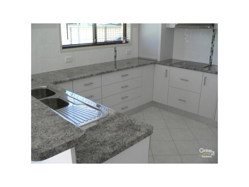 1/2 Burn Street, Capella QLD 4723