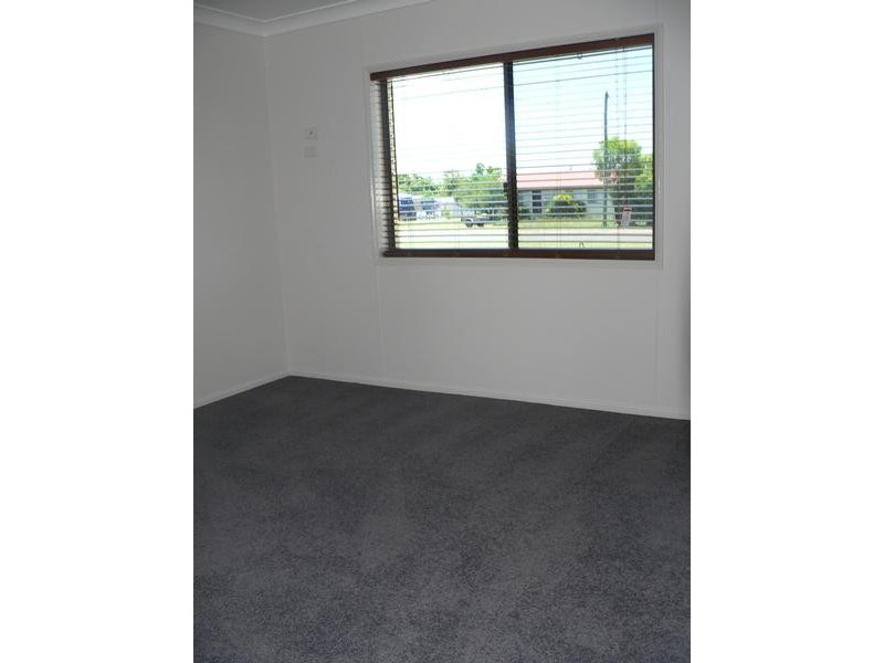 1/2 Burn Street, Capella QLD 4723