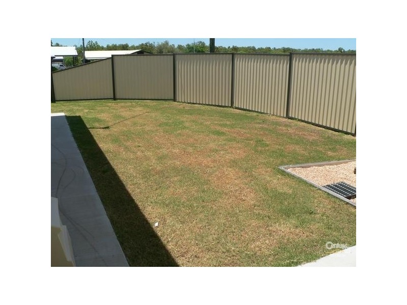 1/2 Burn Street, Capella QLD 4723