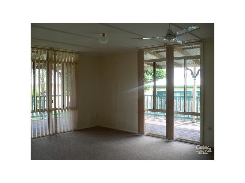 15 Gordon Street, Capella QLD 4723