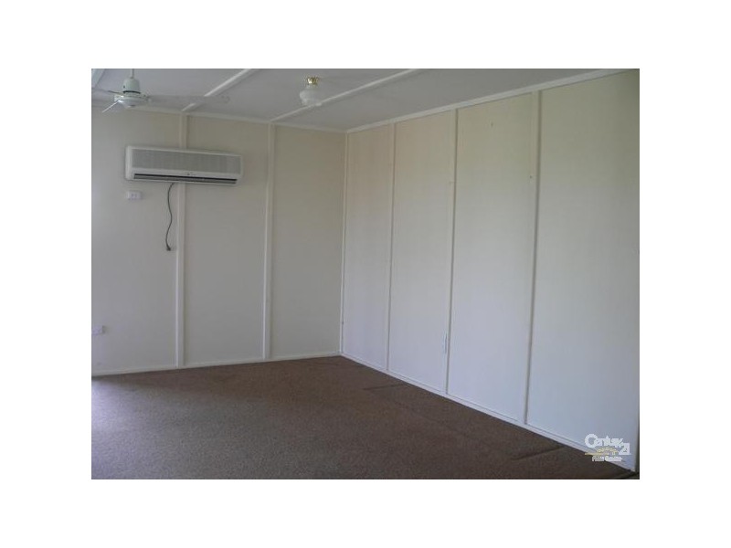 15 Gordon Street, Capella QLD 4723