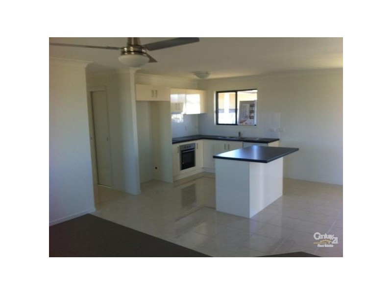 2 Easton Street, Emerald QLD 4720