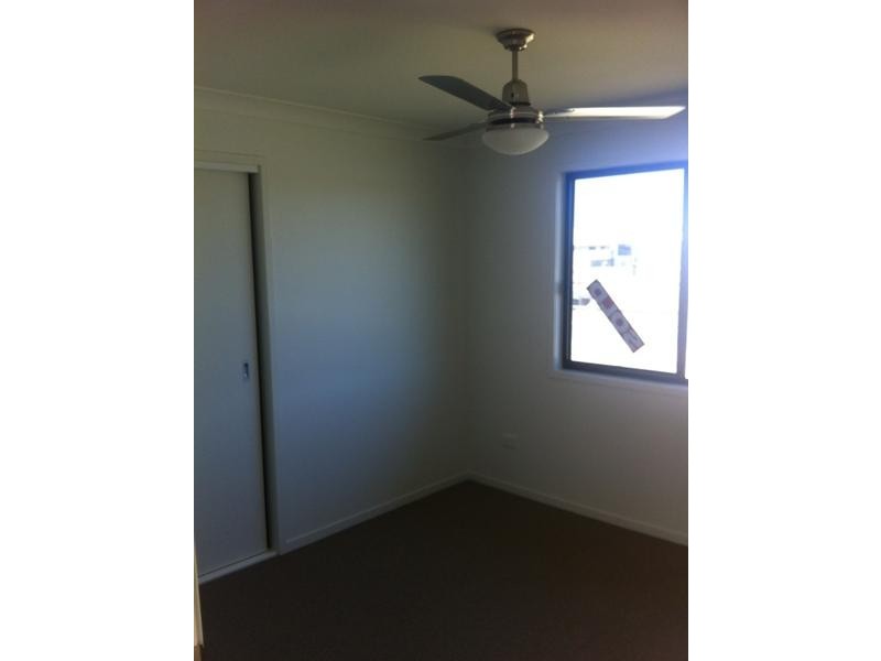 2 Easton Street, Emerald QLD 4720