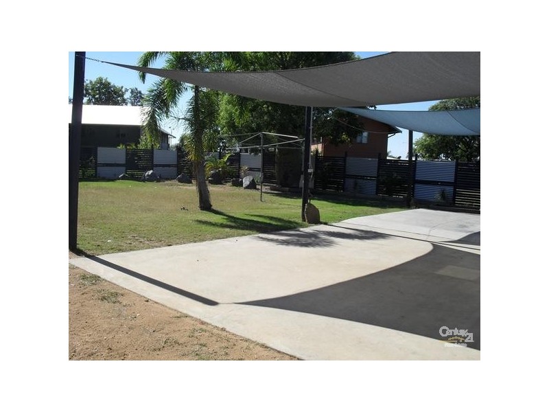 37 Bendee Cresent, Blackwater QLD 4717