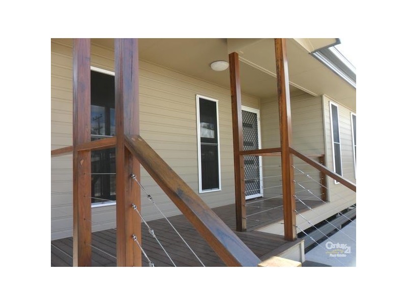 2/26 Blackbutt Street, Blackwater QLD 4717