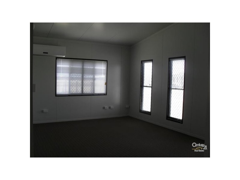 18 Deacon, Blackwater QLD 4717