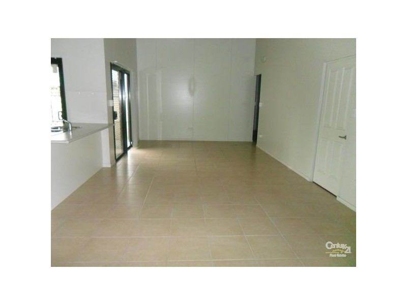 18 Deacon, Blackwater QLD 4717