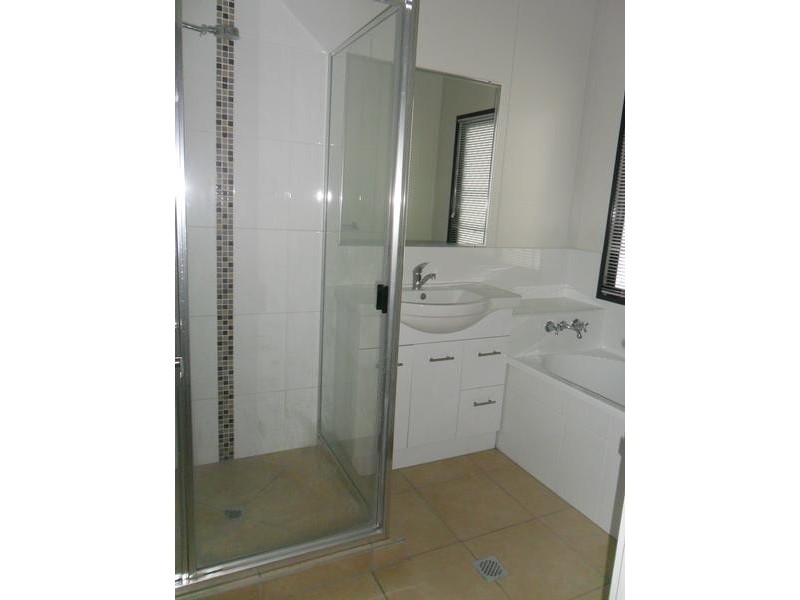 18 Deacon, Blackwater QLD 4717