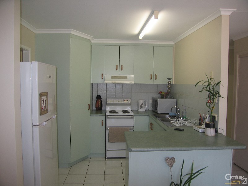 3/126 Opal Street, Emerald QLD 4720