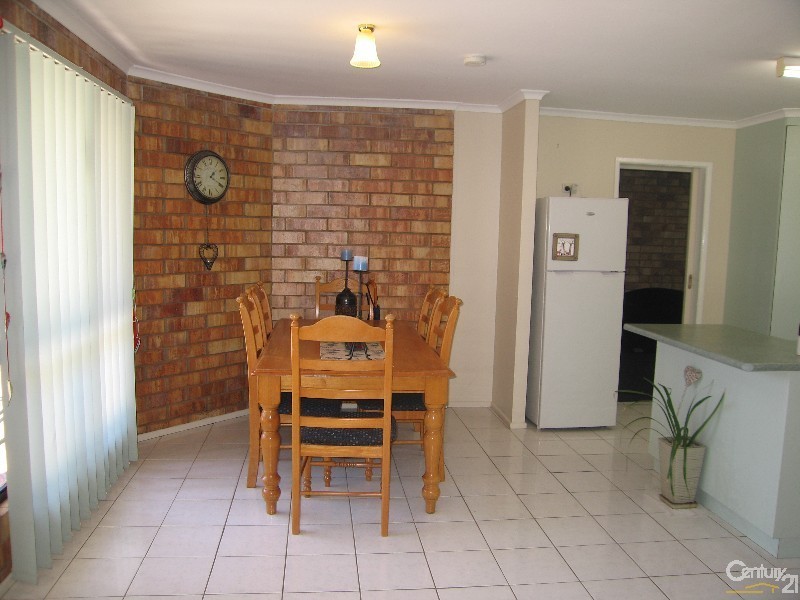 3/126 Opal Street, Emerald QLD 4720