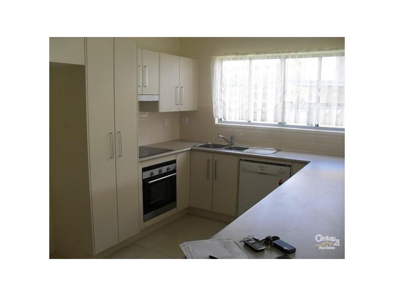 10 Bean Street, Blackwater QLD 4717