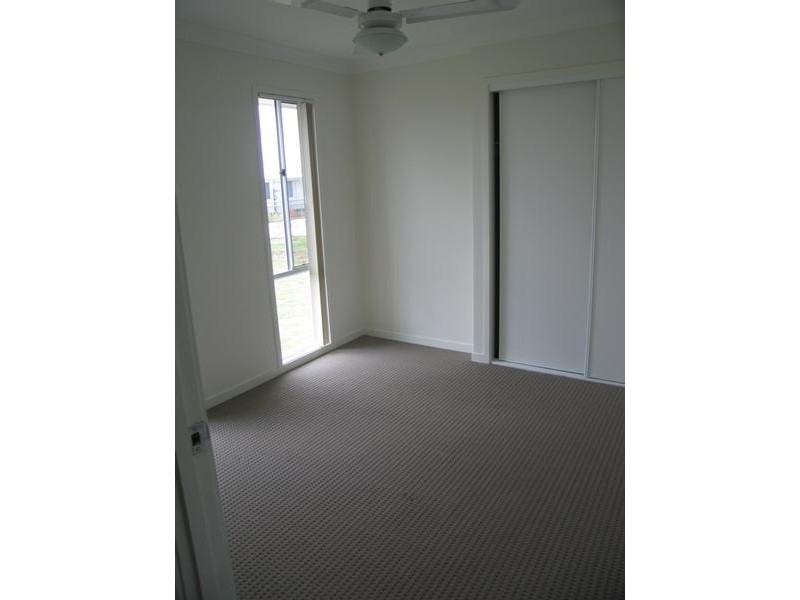 5 Scotts Peak, Capella QLD 4723