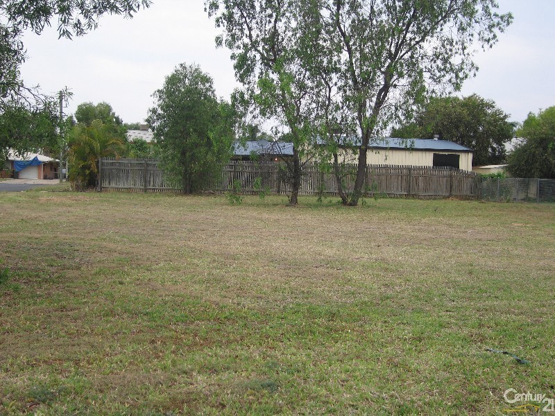 80 Staal Crescent, Emerald QLD 4720